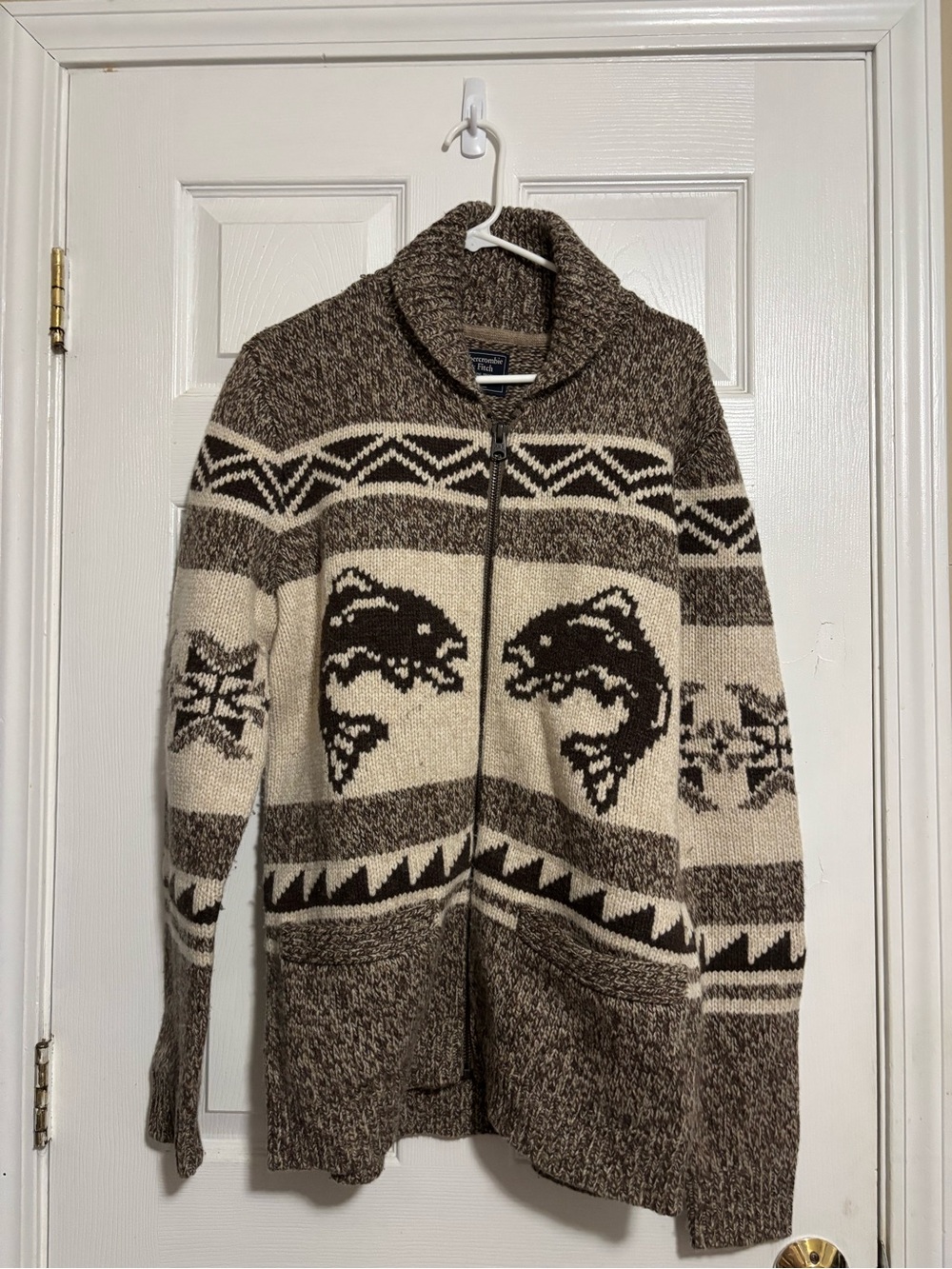 Abercrombie & Fitch Brown and Cream Zip-Up Tribal Fish Motif Cardigan Sz L VGUC